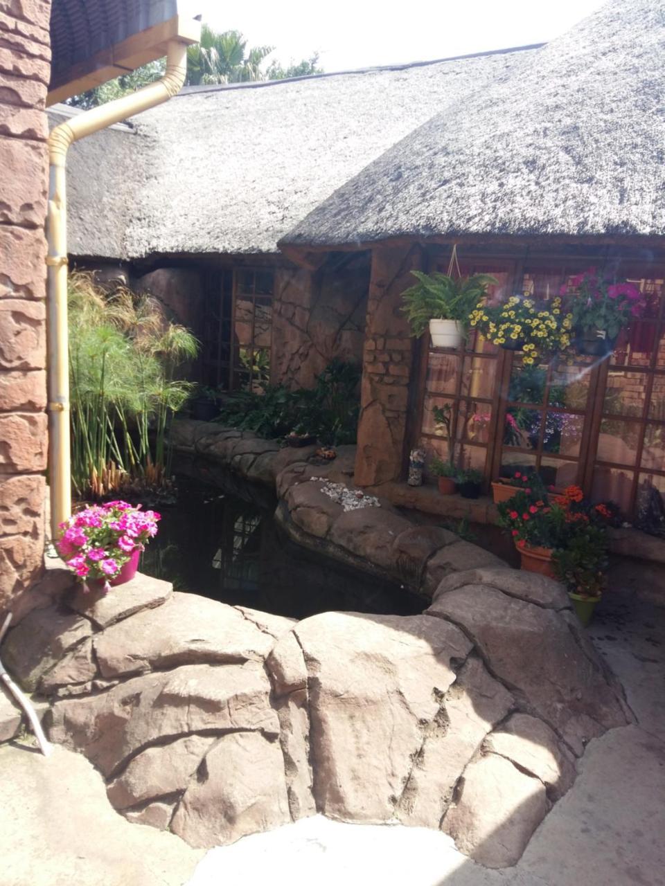 מידלבורג Pride Rock Accommodation מראה חיצוני תמונה